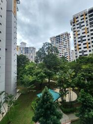 Blk 285A Toh Guan Road (Jurong East), HDB Executive #614639751